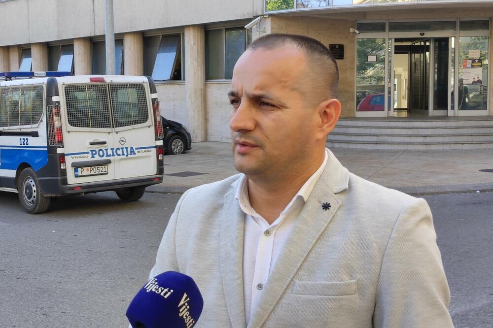 Rmandić: Policiji zabranjeno da se brani, sve dok ne vidimo krvave glave naših kolega